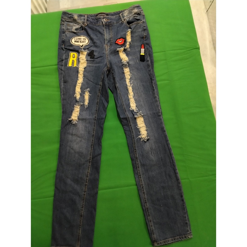 Ashley Stewart Lipstick Patch Embroidered Distressed Jeans Blue Medium Wash 12